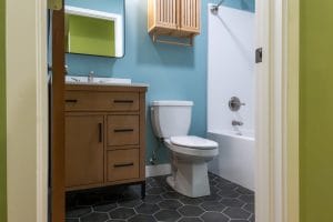 Upstairs Second Bath